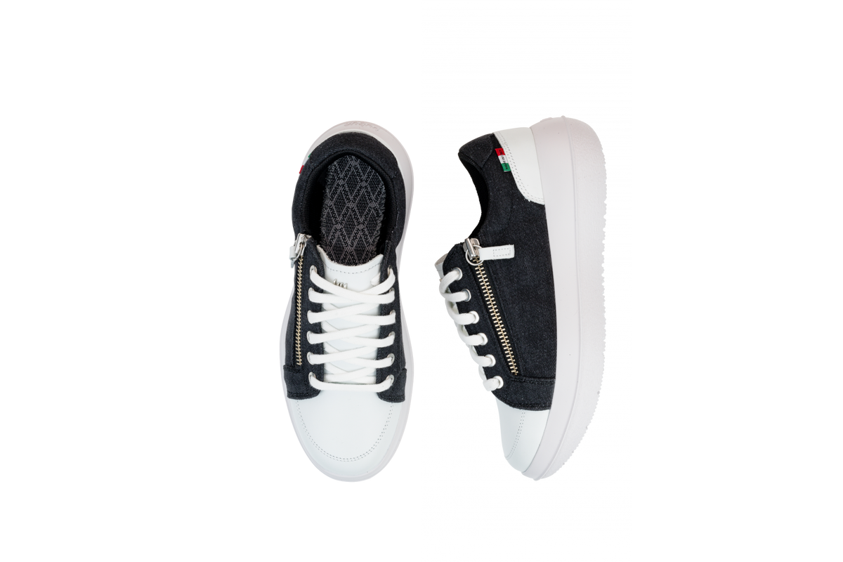 Nyon 20 W black